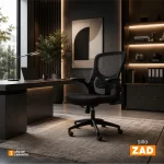La silla de oficina Zad con espaldar en malla y brazos regulables para oficina moderna.