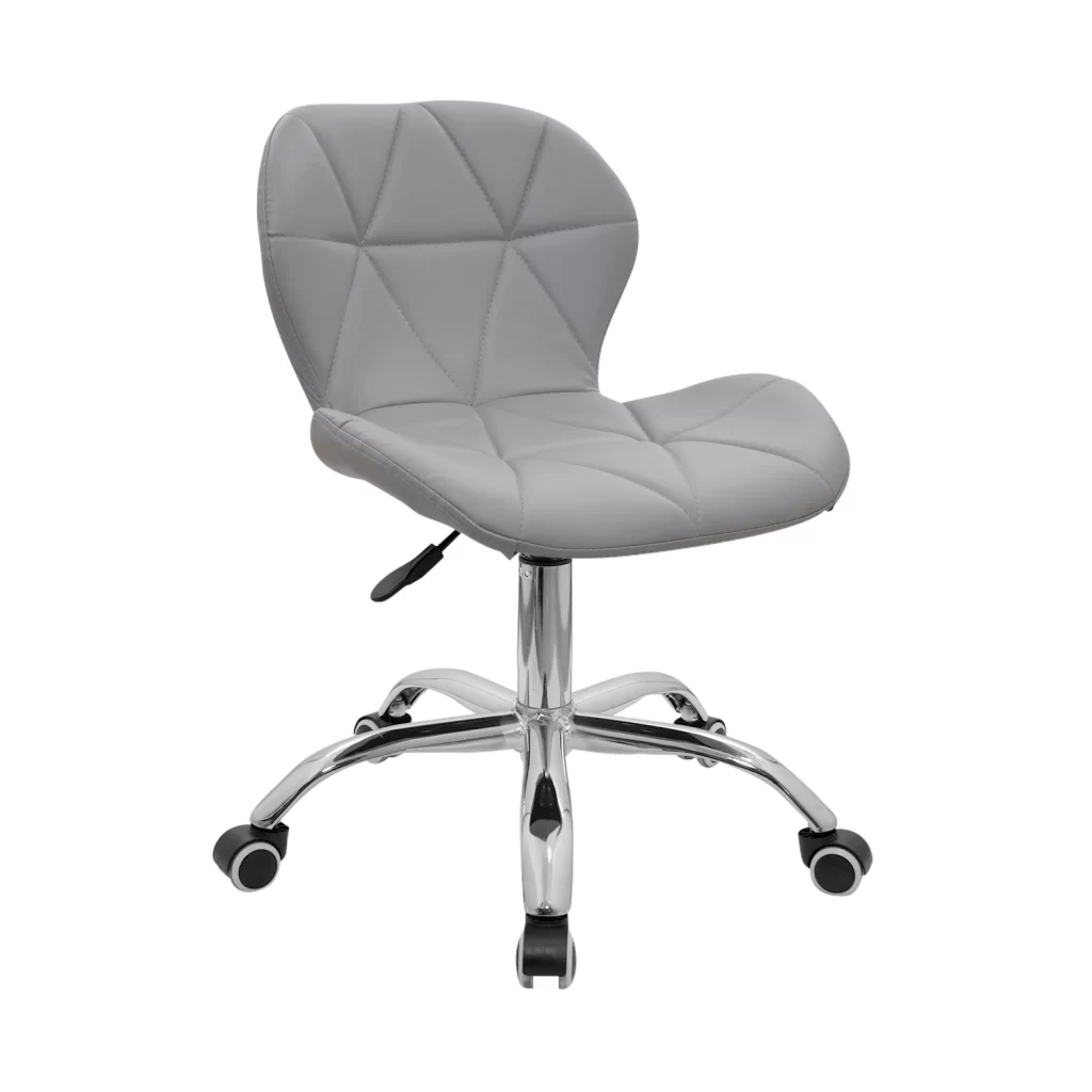 Silla de oficina giratoria Mariposa con base cromada y diseño moderno para escritorio o estudio.