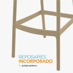 La silla de bar Berlin en polipropileno con diseño moderno, estructura resistente y asiento microperforado