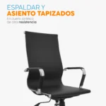 La silla de oficina Boss con cabecero en cuero sintético con base cromada y diseño ejecutivo para oficina.