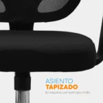 Silla de oficina Mali con espaldar en malla, asiento acolchado y base giratoria de alta resistencia.